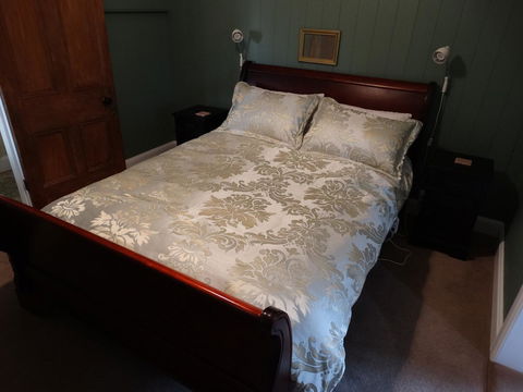 Loughmore House - Surfers Gold Coast 12