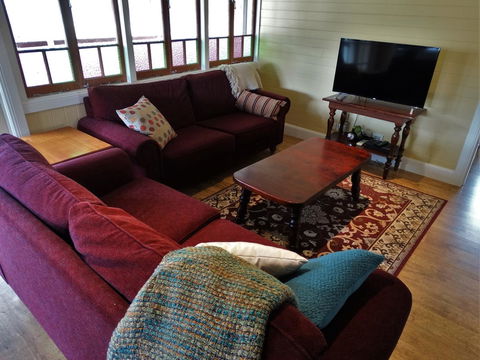 Loughmore House - Surfers Gold Coast 8