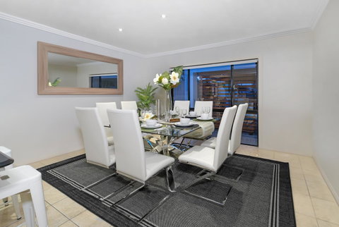 Casa Mexicali - Surfers Gold Coast 7
