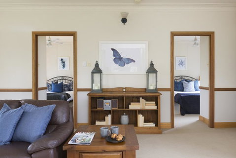 Windsors Edge Cottage Rothbury - Surfers Gold Coast 0