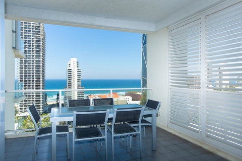 Wings Resort - Private Apartments - Surfers Gold Coast 1