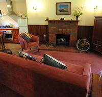 Wintarni Olives Cottage - Surfers Gold Coast