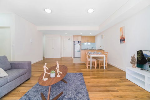 Wolli Creek Airport Serviced 2 Bedroom Apartment - Surfers Gold Coast 0