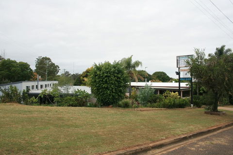 Yarraman Gardens Motel Queensland - Surfers Gold Coast 1