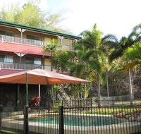Yongala Lodge by The Strand - Surfers Gold Coast