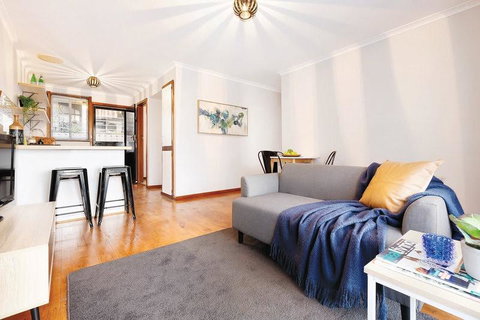 Your Ballarat Home - Surfers Gold Coast 0