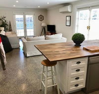 YSG The Edward Townhouse 153 - Walk To Town - Surfers Gold Coast