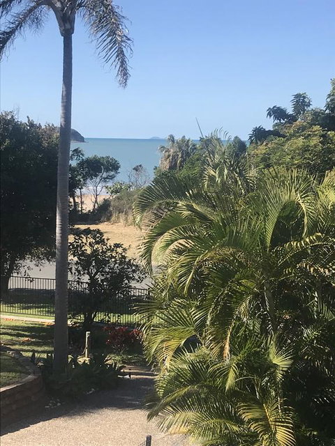 Zilzie House - Surfers Gold Coast 3