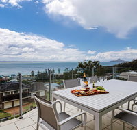 Maison de la mer 30 Mulubinda Parade - luxurious linen aircon and panoramic views - Surfers Gold Coast