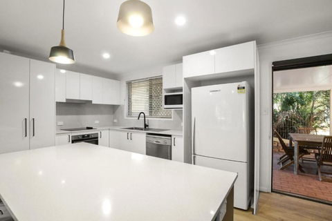 Coongarra Esplanade 41 Lakeshores - Surfers Gold Coast 0