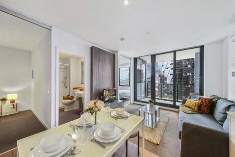 A Comfy & Stylish 2BR Apt Near Southern Cross - Surfers Gold Coast 2