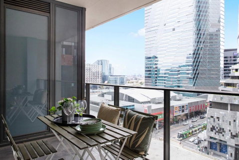 A Cozy 2BR Apt Next To Southern Cross FREE Parking - Surfers Gold Coast 0