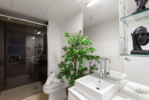 A Cozy Apt Near Grand Prix Circuit FREE Parking - Surfers Gold Coast 3