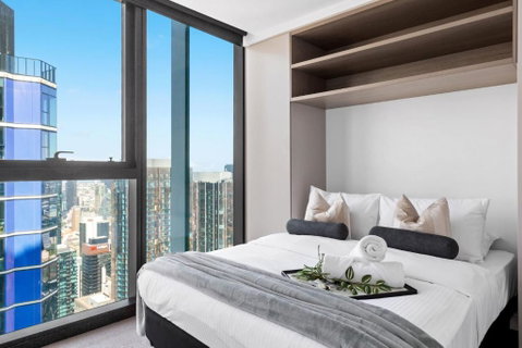 A Cozy & Comfy 2BR Apt Up In The Clouds Near CBD - Surfers Gold Coast 0
