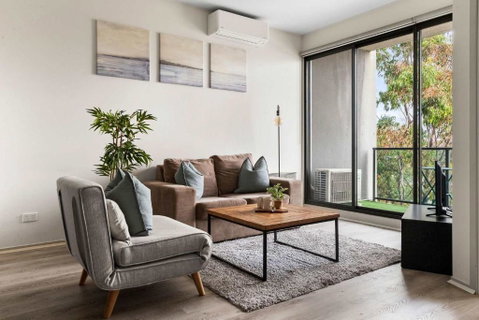 A Cozy & Modern Apt Near To Flemington Races - Surfers Gold Coast 0
