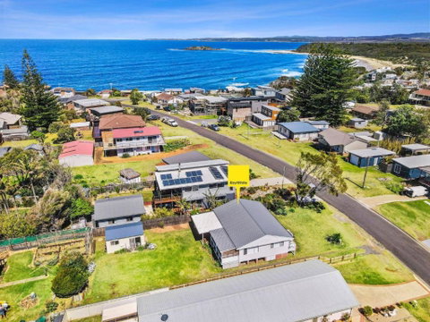 A Little Ocean Breeze - Surfers Gold Coast 0