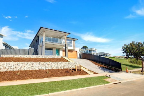 A Magnetic Retreat - Surfers Gold Coast 1
