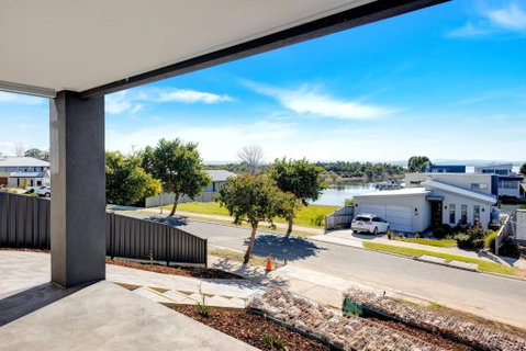 A Magnetic Retreat - Surfers Gold Coast 2