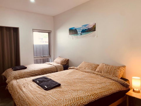 A Pleasant & Sweet Home - Surfers Gold Coast 1