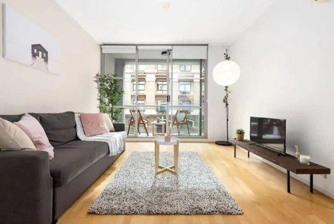 A Stylish & Cozy Studio Next To Darling Harbour - Surfers Gold Coast 0