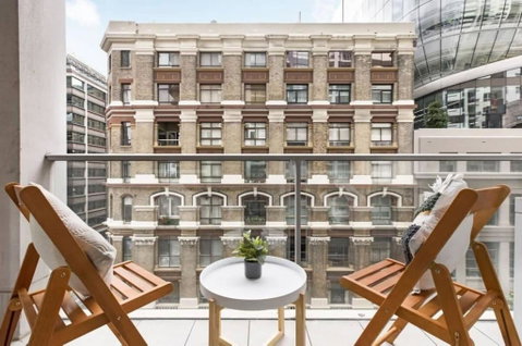 A Stylish & Cozy Studio Next To Darling Harbour - Surfers Gold Coast 3