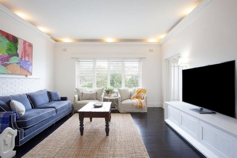 A Touch Of Pink, Bellevue Hill IH - Surfers Gold Coast 0