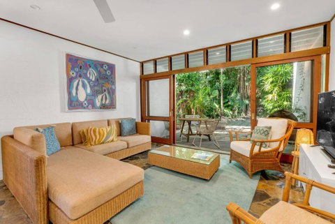 Absolute Beachfront, Heart Of Port Douglas - 24 S - Surfers Gold Coast 1