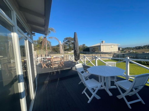 Ahoy Family Beach Escape - Surfers Gold Coast 0