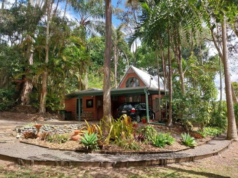 Alba The Scots Cottage Walk Every Where - Surfers Gold Coast 0