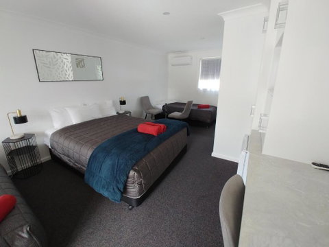 Almond Inn Motel - Surfers Gold Coast 1