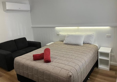 Almond Inn Motel - Surfers Gold Coast 3