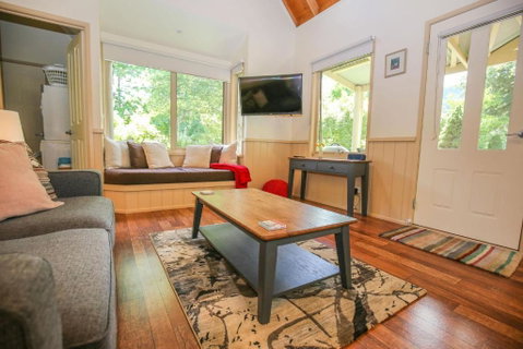 Alpine Arnica Cottage 1 - Surfers Gold Coast 1
