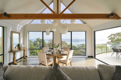 Alpine Nelson-Ultimate Luxury Retreat-Hobart - Surfers Gold Coast 1