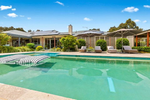 Amaroo Luxury Family Resort Mornington Peninsula - Surfers Gold Coast 0