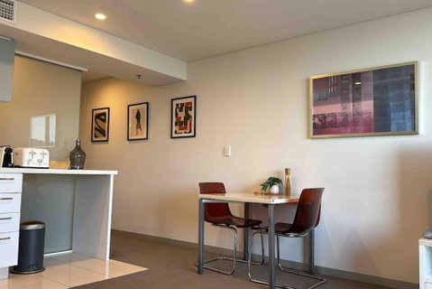 Amazing City Skyline Apartment - Pool, Gym, Sauna. - Surfers Gold Coast 1