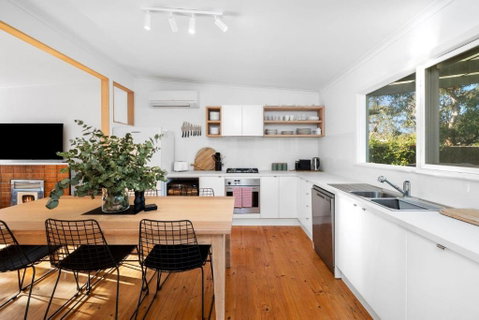 Anglesea Beach House 2 - Surfers Gold Coast 1