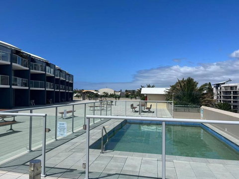 Apartment At The Entrance - Surfers Gold Coast 4