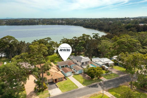 Aqua By Experience Jervis Bay - Surfers Gold Coast 0