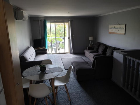 Aqualuna Apartments - Surfers Gold Coast 4