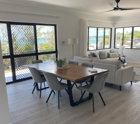 ARay At Cooee Bay - Apt A - Beach House Yeppoon - Surfers Gold Coast 2