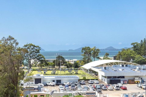 Ash Haven, 19 Ash St - Views, Pool, Air Con, Boat Parking, Wi-Fi - Surfers Gold Coast 0