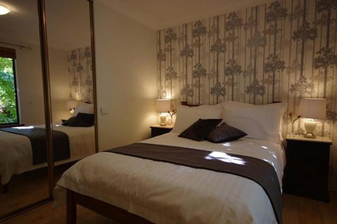 Astoria Retreat Bed & Breakfast - Surfers Gold Coast 1