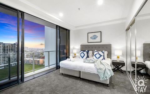 Avalon Apartments - QStay - Surfers Gold Coast 0