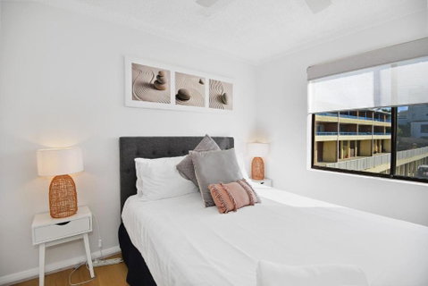 Avilla Court Stunning Views - Surfers Gold Coast 1