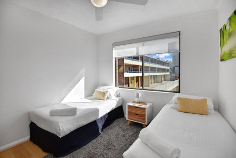Avilla Court Stunning Views - Surfers Gold Coast 2