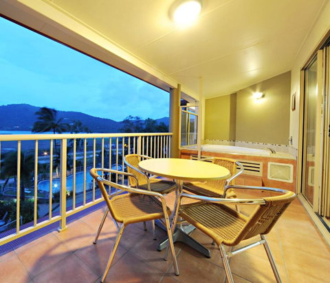 At Boathaven Bay Holiday Apartments - Surfers Gold Coast 3