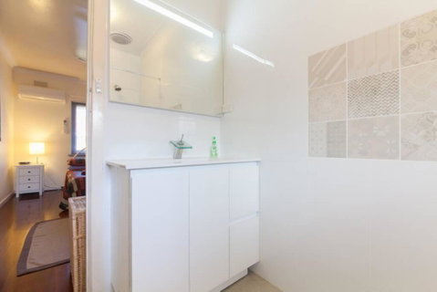 B7 Crawley Apartment 1 BRM & Sleepout Near UWA - Surfers Gold Coast 0