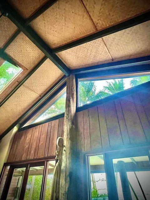 BALA Beach House On ABSOLUTE Beachfront - Surfers Gold Coast 3