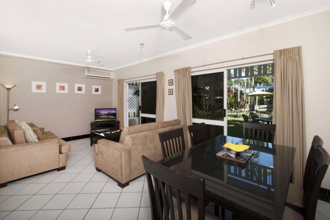 Nimrod Resort Apartments - Surfers Gold Coast 2