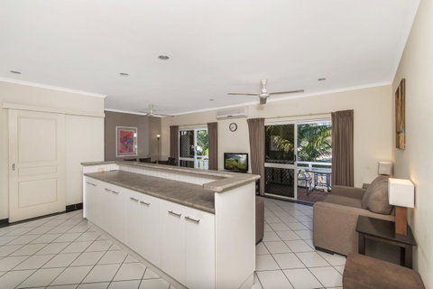 Nimrod Resort Apartments - Surfers Gold Coast 5